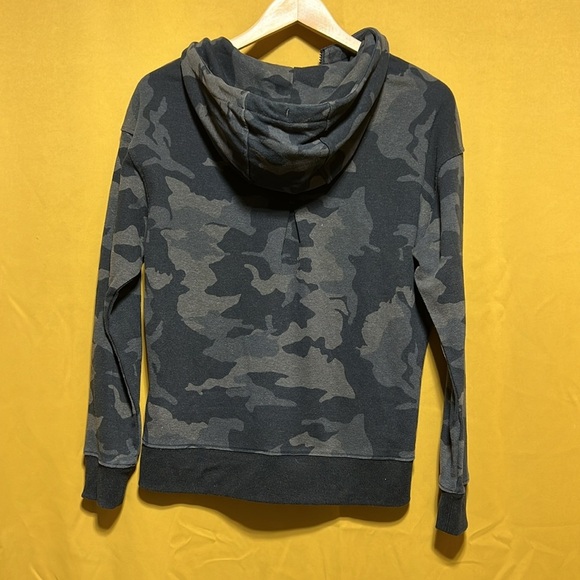 Prana camo zip up hoodie - Picture 3 of 6